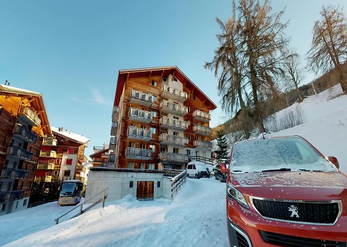 アパート Appealing With Balcony *