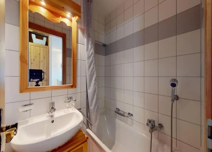 Appealing With Balcony * ナンダ