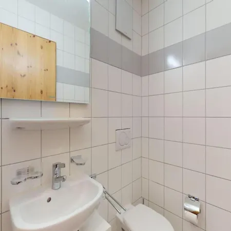 Appealing With Balcony Apartament